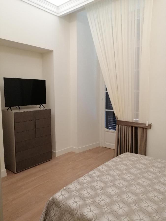 Holiday home Fafgrandsuitenapoli Naples